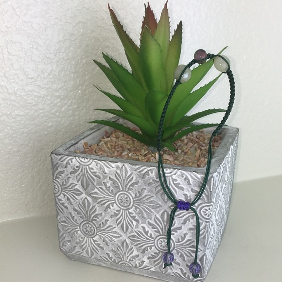 Handmade Chinese Knotting Bracelet W/ Glass Beads - Picture 5 of 8